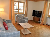 Wohnzimmer mit Südbalkon